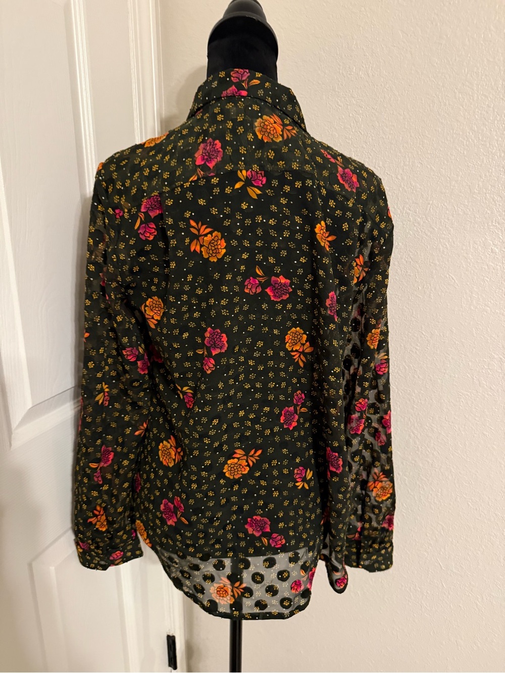LOFT Dark Green Floral Long Sleeve Button-Up Shirt - Picture 3 of 6